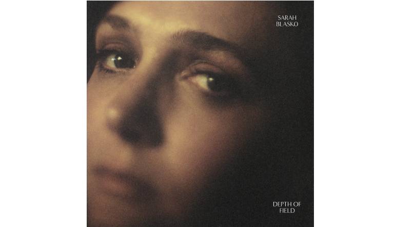 Schallplatte Sarah Blasko – Depth of Field (MVKA) im Test, Bild 1