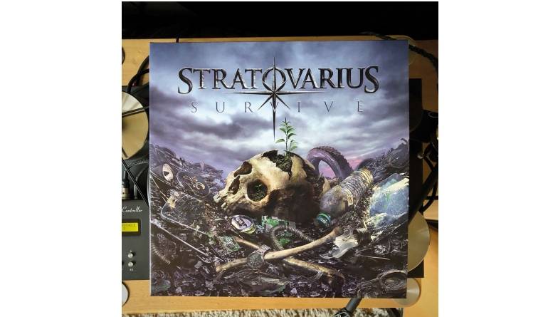 Stratovarious – Survive: Stratovarious – Survive (Ear Music), Bild 1 Schallplatte Stratovarious – Survive (Ear Music) im Test, Bild 1