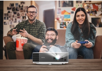 Beamer BenQ TK700STi im Test, Bild 1