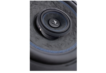 In-Car Subwoofer Chassis Helix K 8W im Test, Bild 1