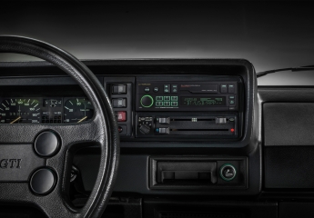 Autoradio 1-DIN Pioneer SXT-C10PS im Test, Bild 1