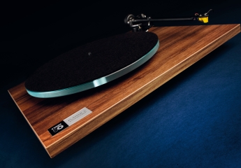 Plattenspieler Rega Planar 3 50th Anniversary Edition im Test, Bild 1