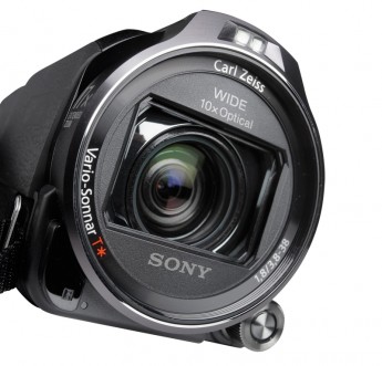Camcorder Sony HDR-PJ740 im Test, Bild 1