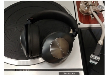 Kopfhörer Noise Cancelling Technics EAH-F70N im Test, Bild 1